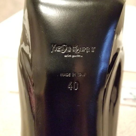 Yves Saint Laurent Palais 105 Open Toe Pumps in Black patent leather, IT 40